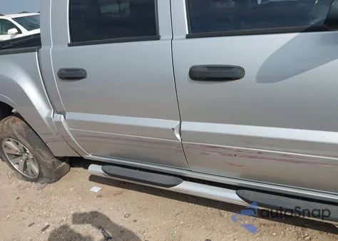 2007 Mitsubishi Raider Ls z USA, uszkodzony, nr VIN 1Z7HC28K07S126180